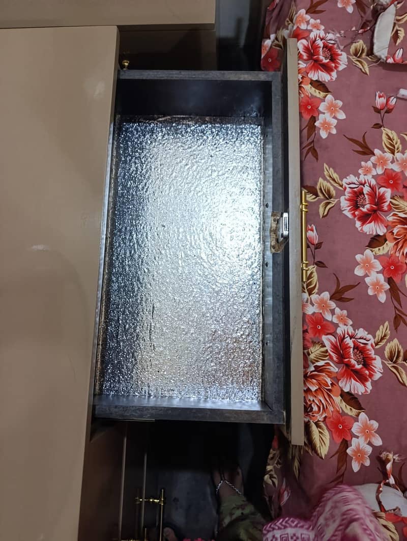 Bed side table or dressing with mirror 3