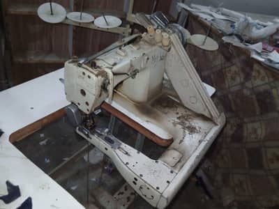 heavy 3 needle Feed off arm Machine