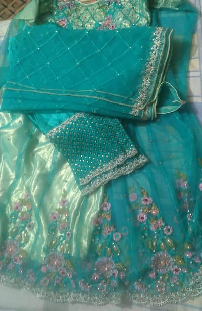 used brand new 3 piece dress See Green large excellent condition
