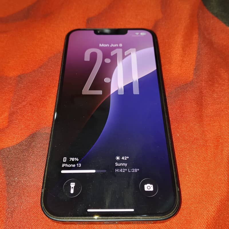 Apple iPhone 13 1