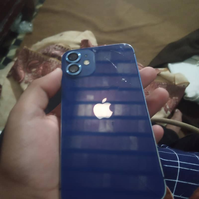 Apple iPhone 12 2
