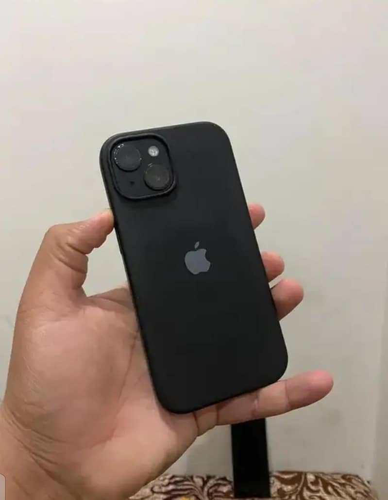 Apple iPhone 15 2