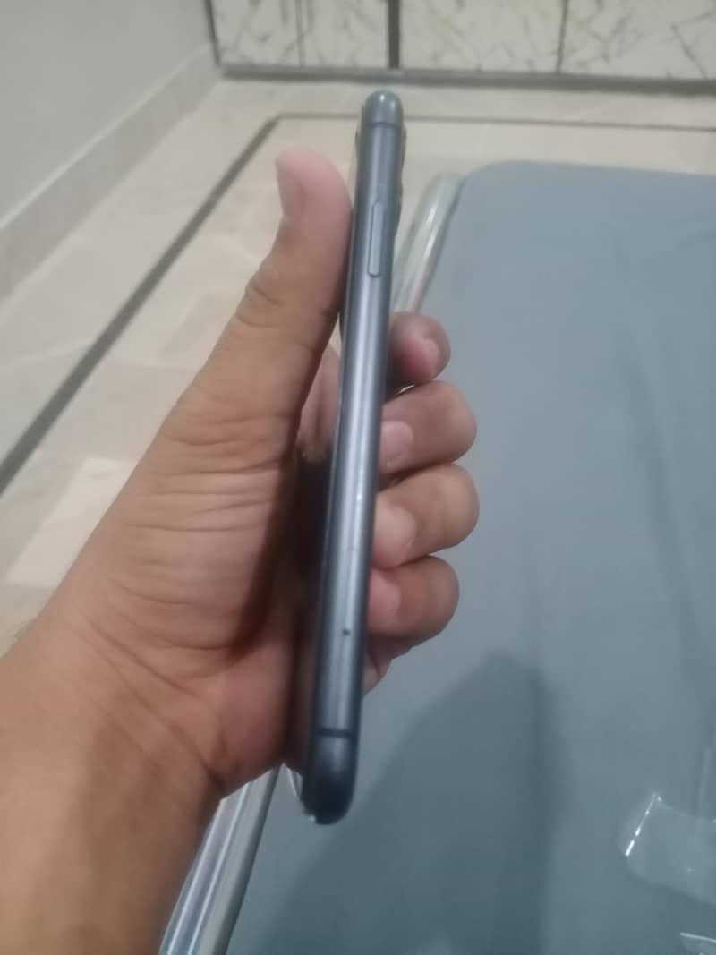 Apple iPhone 11 2