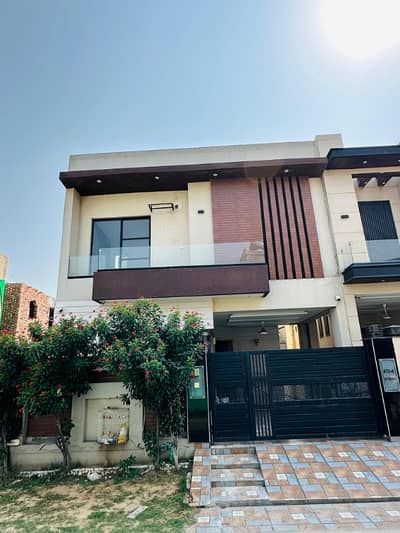 5 Marla Brand New Luxury House Available For Sale In Bahria Town Lahore.