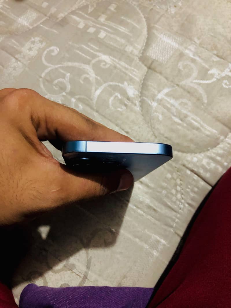 Apple iPhone 13 Pro 4