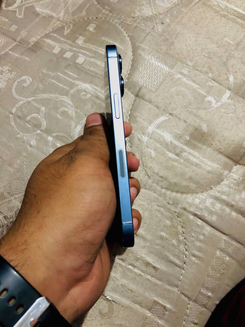 Apple iPhone 13 Pro 6