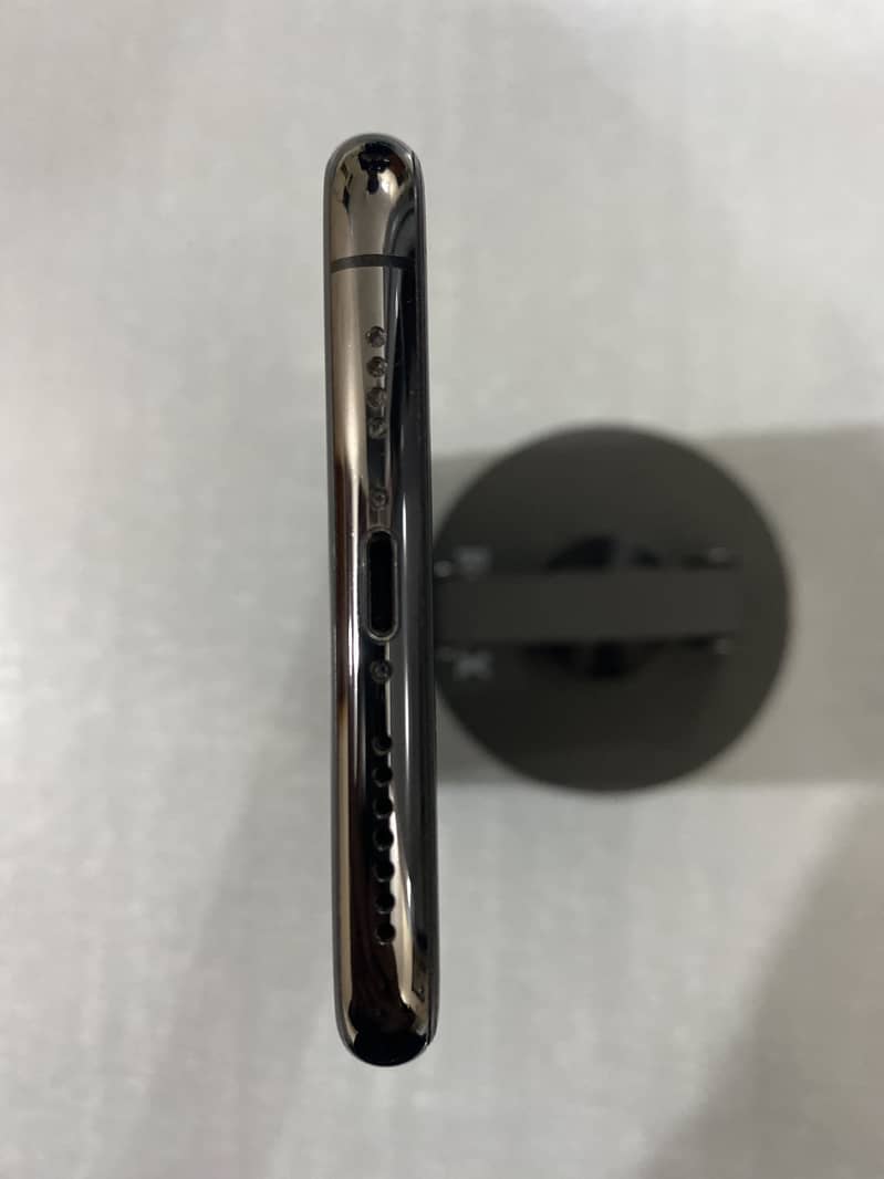 Apple iPhone 11 Pro Max 5
