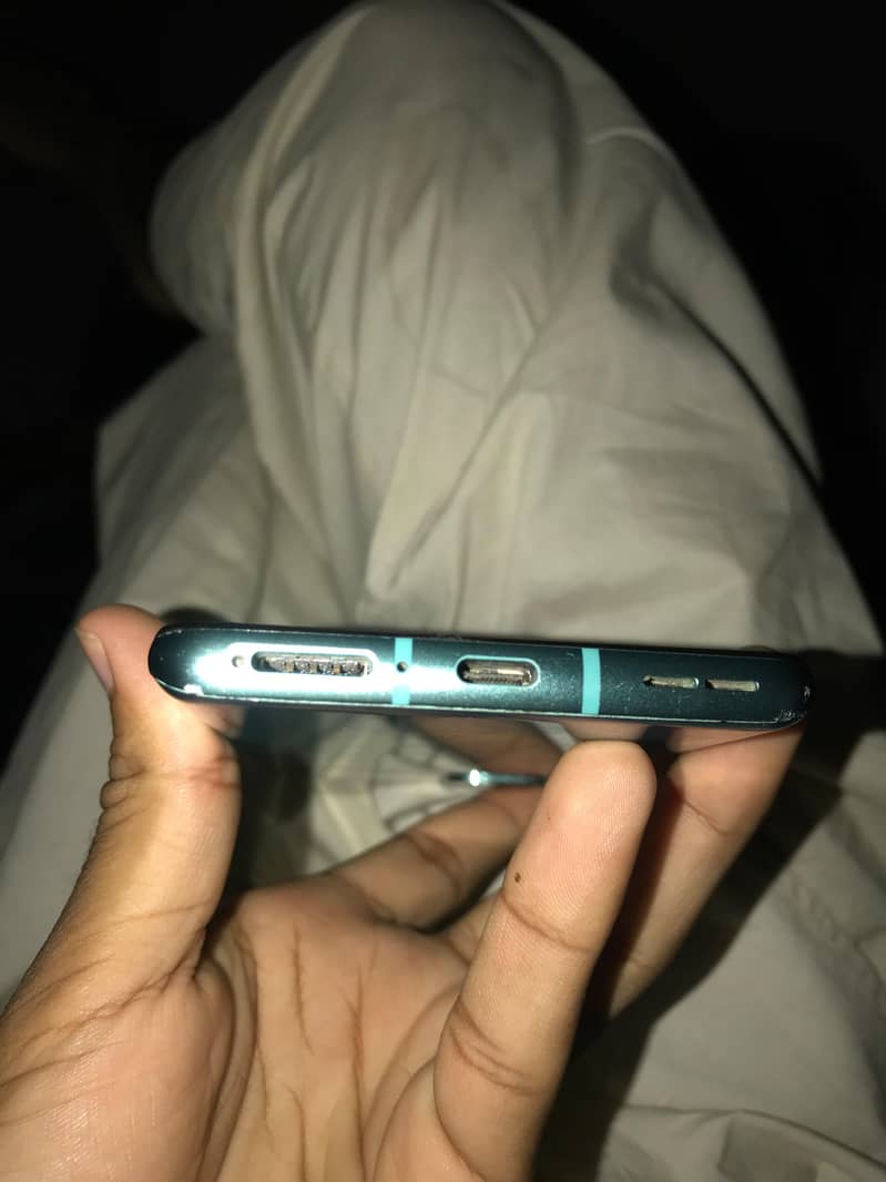 One Plus 8T 4