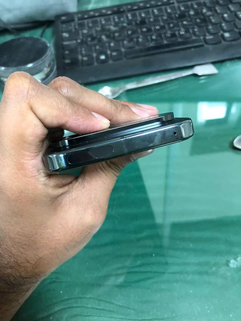Google pixel 9 pro 4