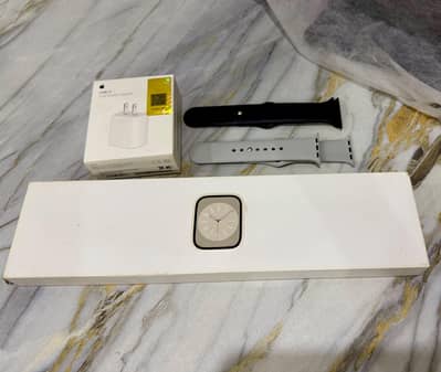 Apple Watch Series 8 (45mm) GPS