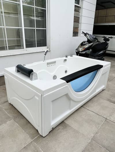 Jacuzzi BathTub full Functionality