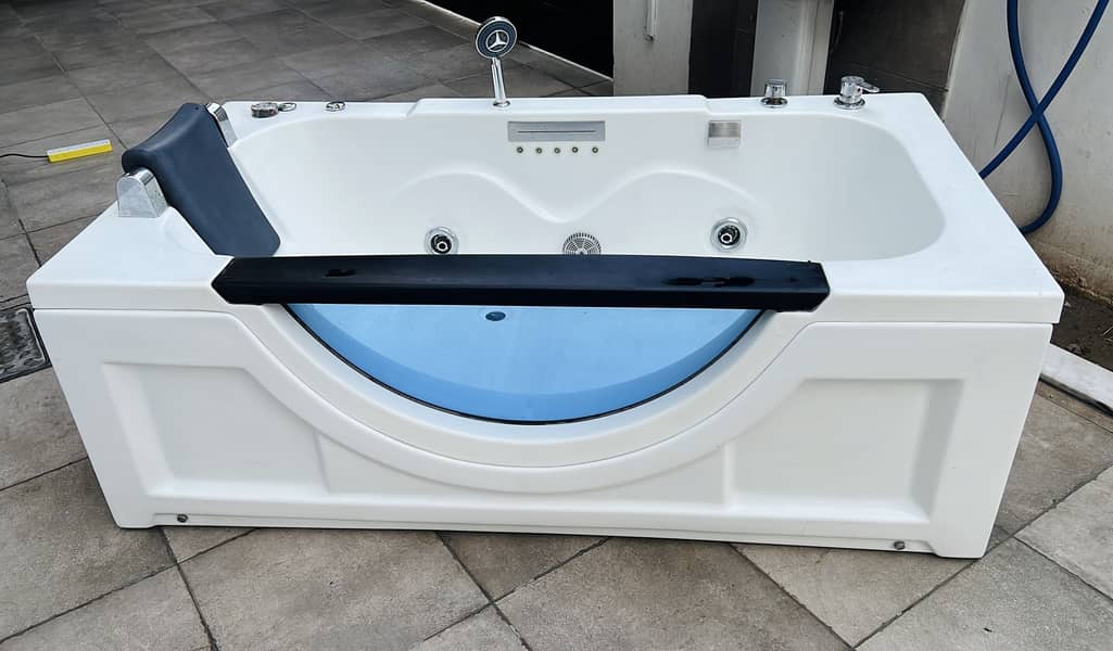 Jacuzzi BathTub full Functionality 4