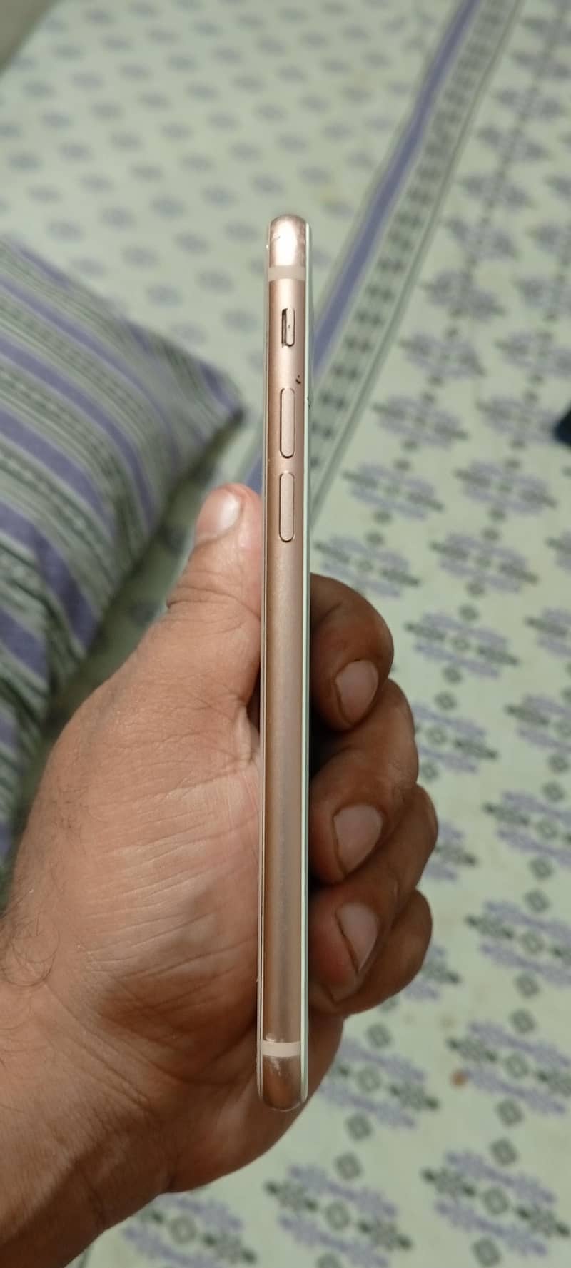 Apple iPhone 8 1