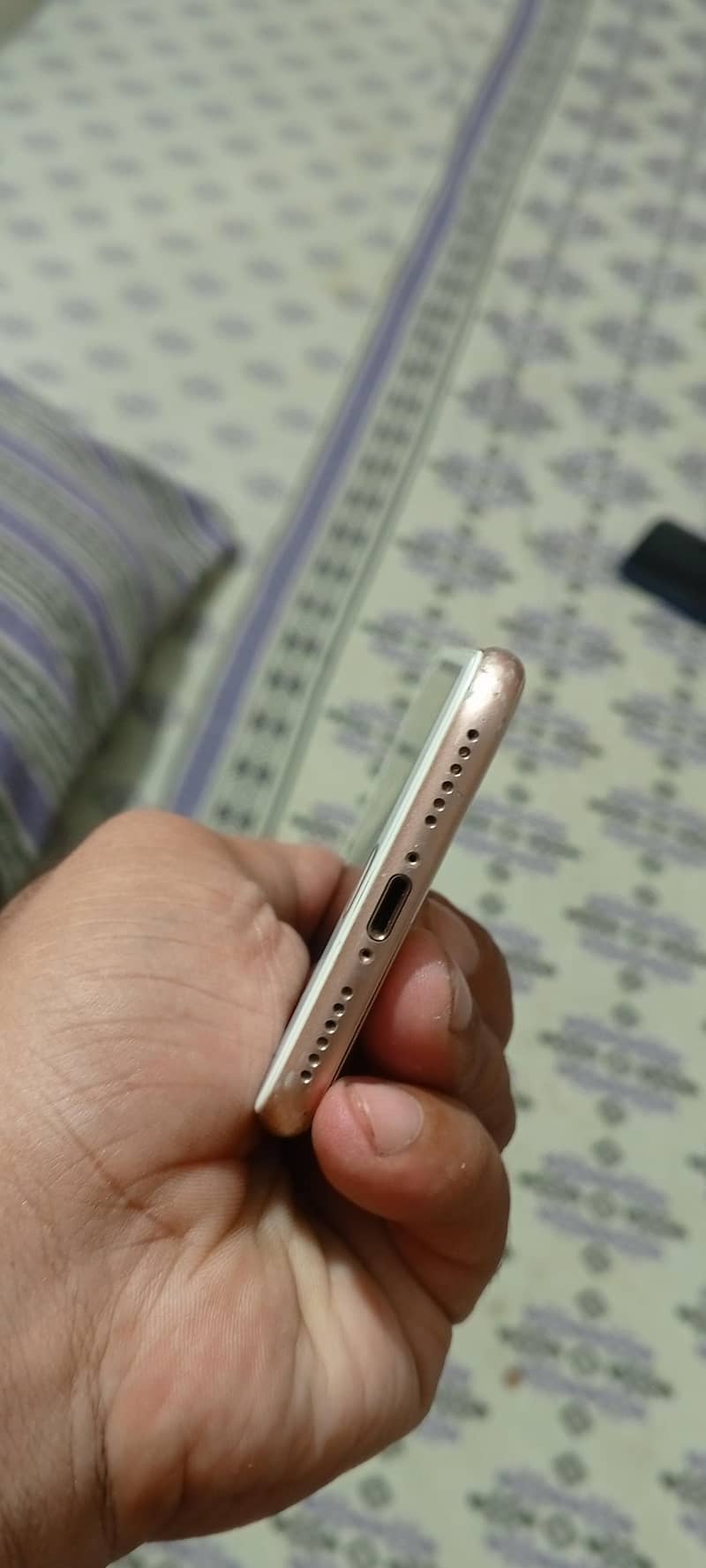 Apple iPhone 8 3