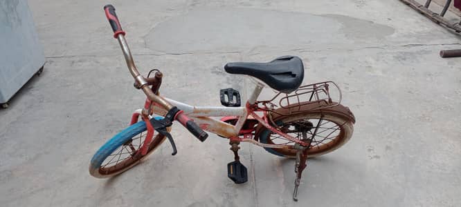 Bachon ki Used Cycle – Chalne ki Halat Mein