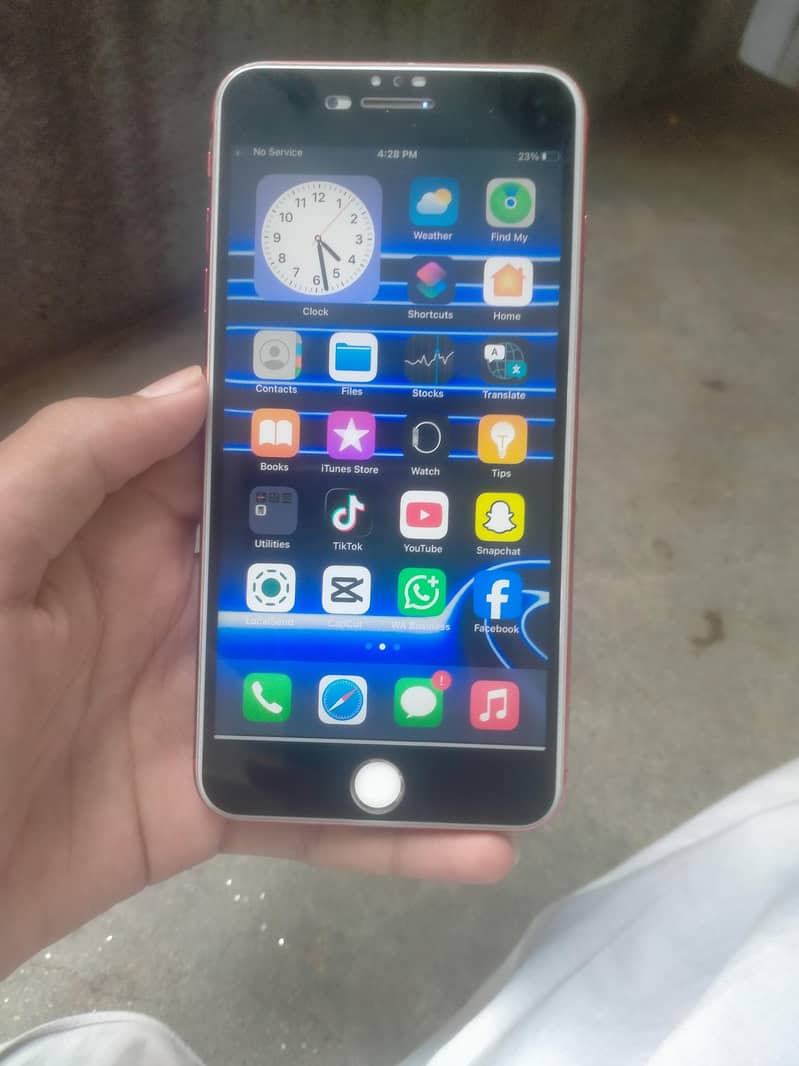 Apple iPhone 7 Plus 1