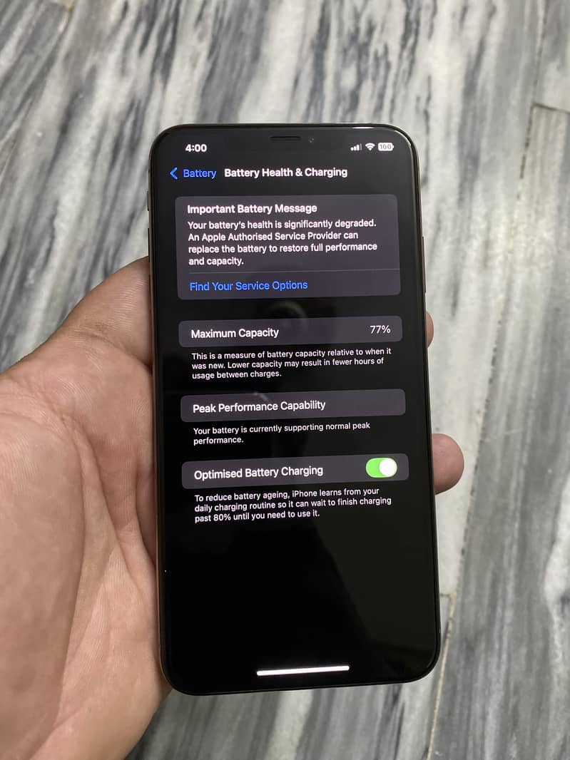 iPhone XS Max 13