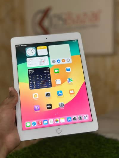 iPad 6th Generation 32 storage iOS 17.7