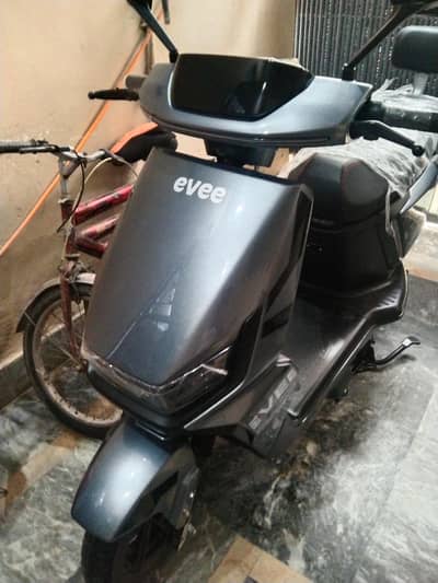 Evee Scooty Brand New