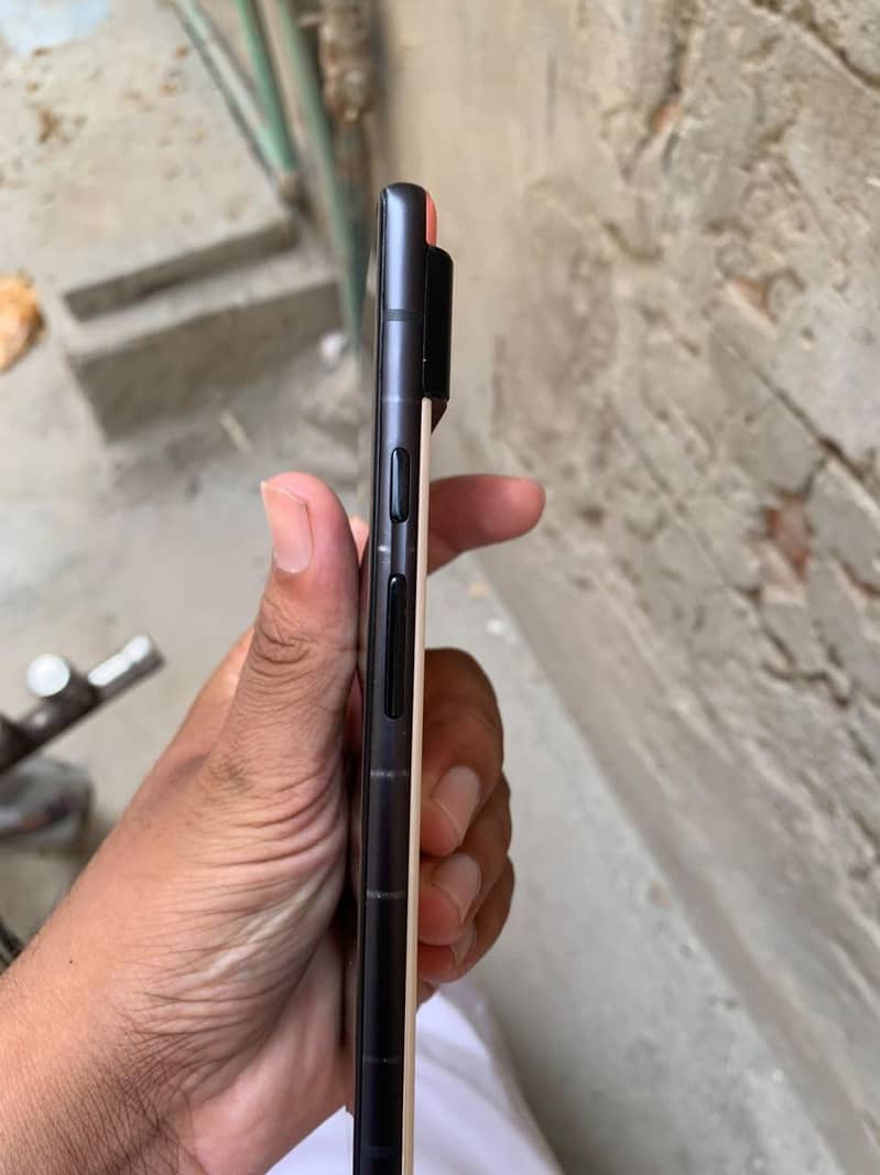 Google Pixel 6 4