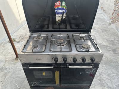 Large Kitchen Gas Stove / Hob