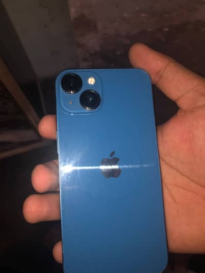 Apple iPhone 13
