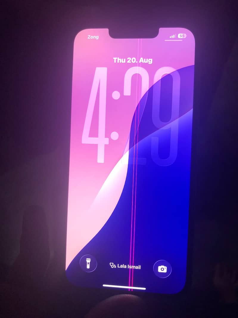 Apple iPhone 13 8