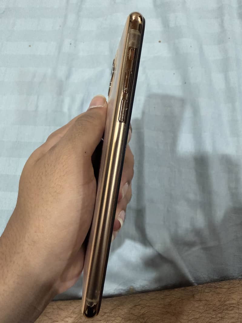 Iphone 11 Pro Max 4