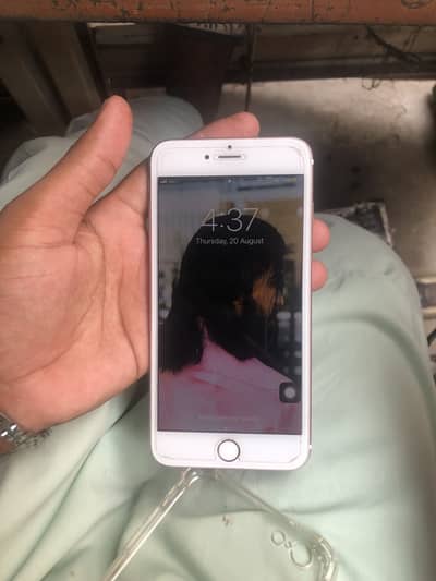 Apple iPhone 6S Plus