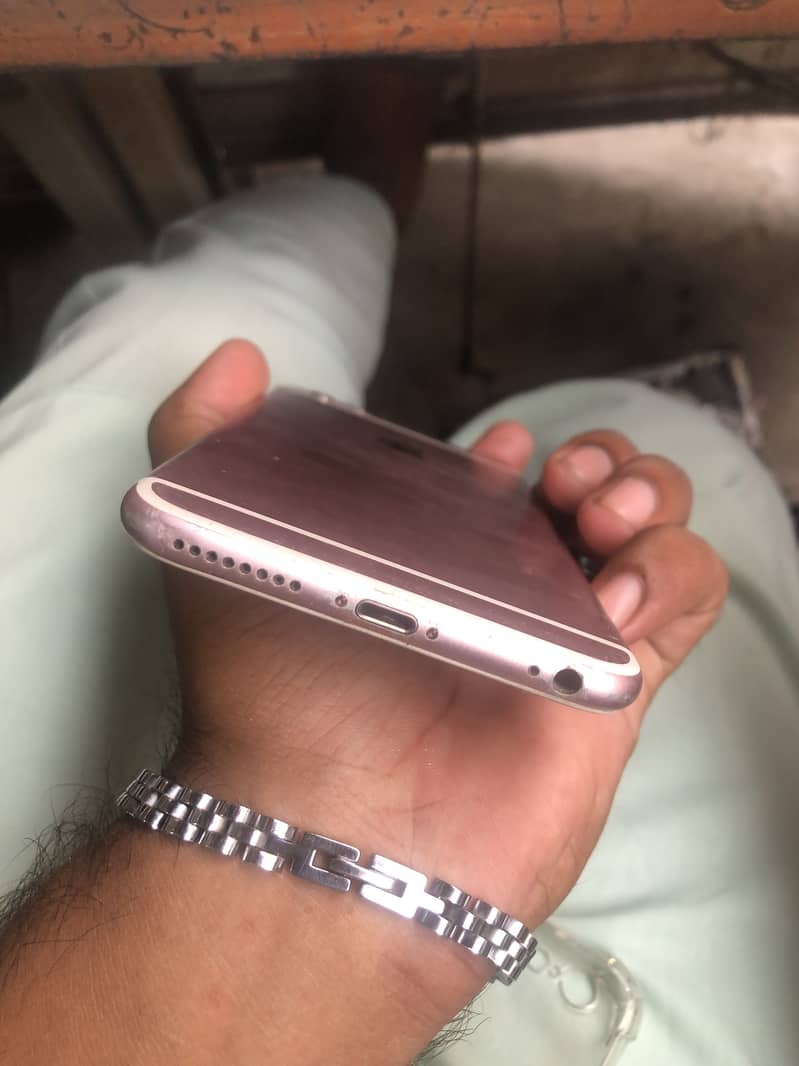 Apple iPhone 6S Plus 3