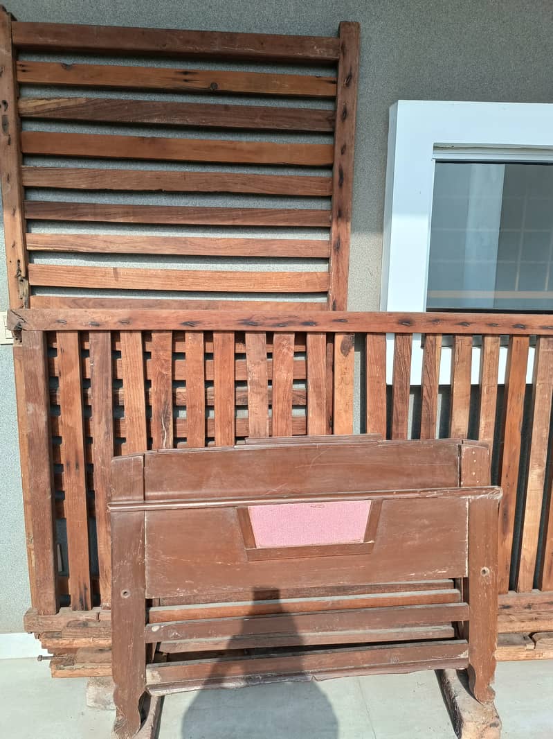 Sagwan bed 1