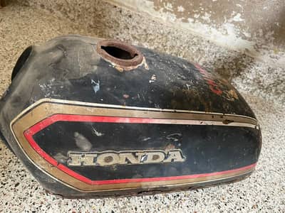 Honda 1982 tanki side kaan handle and more thing’s available