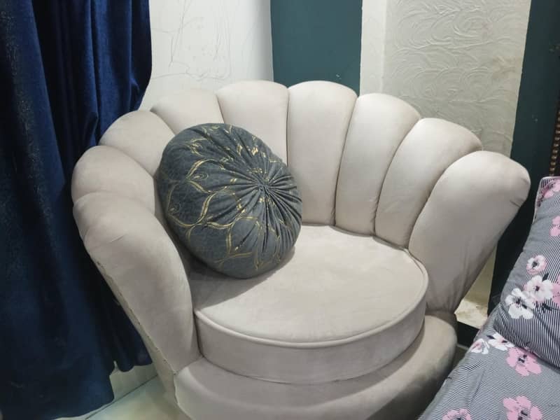 sofa chair 2