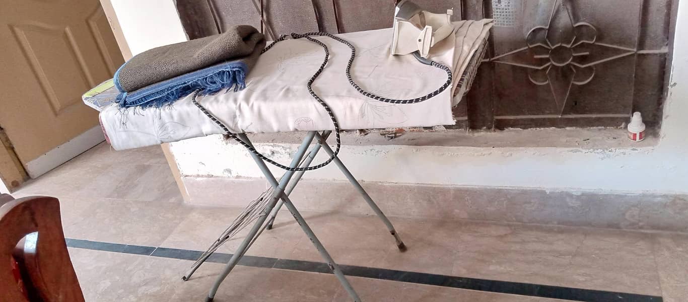 iron stand 1