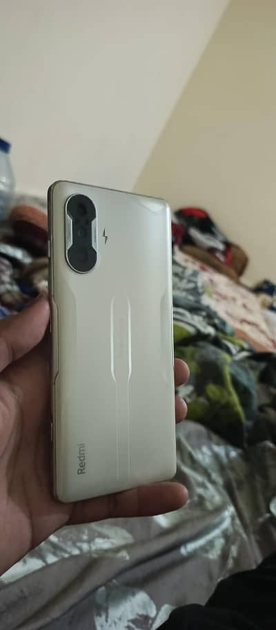 Xiaomi Redmi K40 Gaming 5G. . Life time Dual Approved. . 9/10. . . 90fps pubg