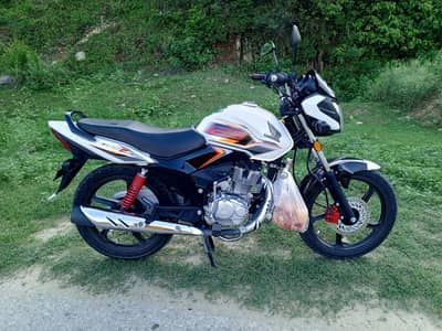 CB deluxe modal 24 siryal 27 nambar pi na da shwi 0311''94'''77''260