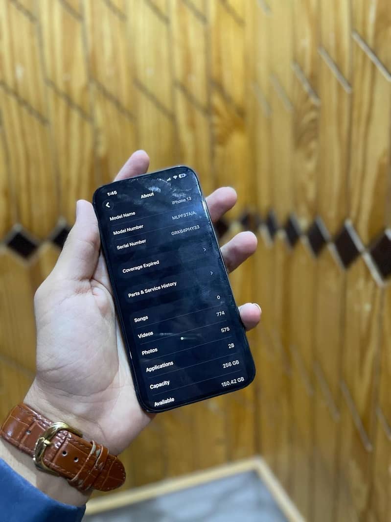 Apple iPhone 13 3
