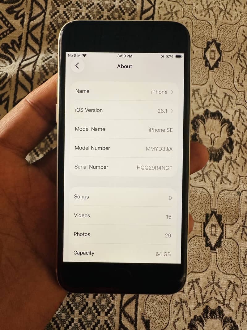 Apple iPhone SE (22) 1