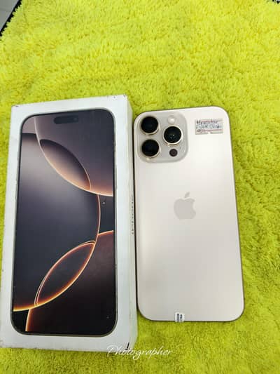 Apple iPhone 16 Pro Max