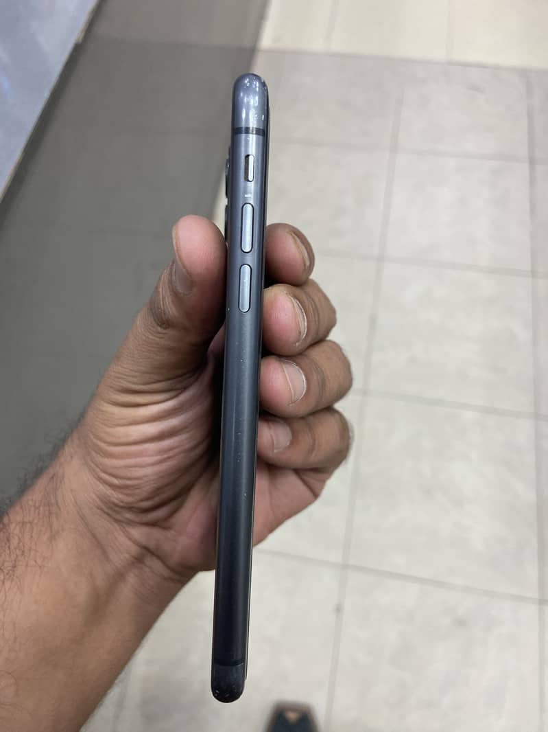 Apple iPhone 11 1