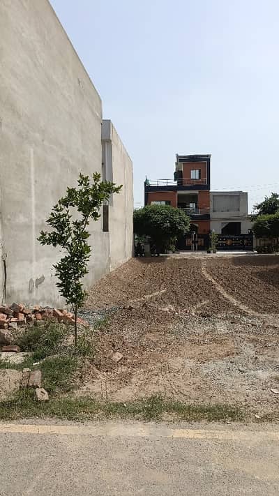 5 Marla Crystal Block ,On Ground Between Houses,Possession Half Paid Transfer Free