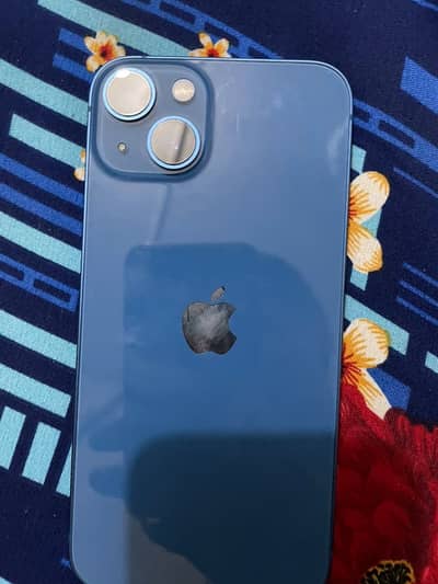 Apple iPhone 13