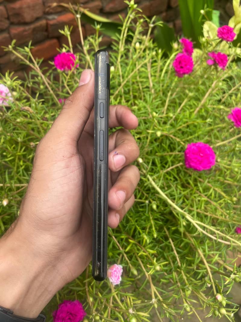 Google Pixel 6a 1