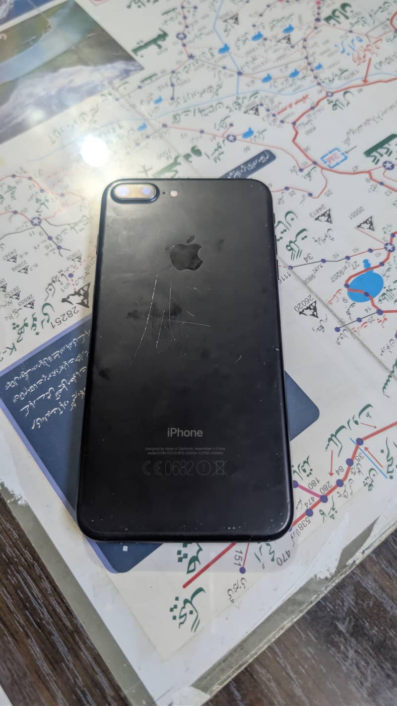 Apple iPhone 7 Plus 1