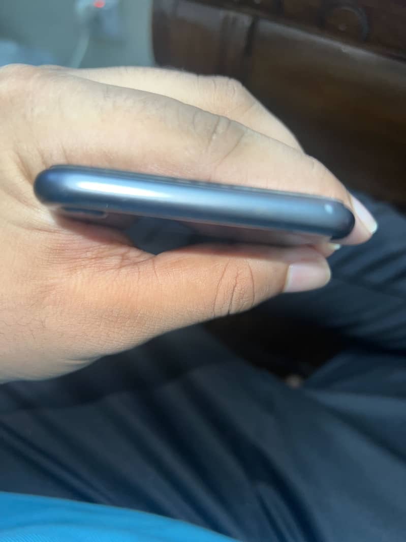 Apple iPhone 8 1