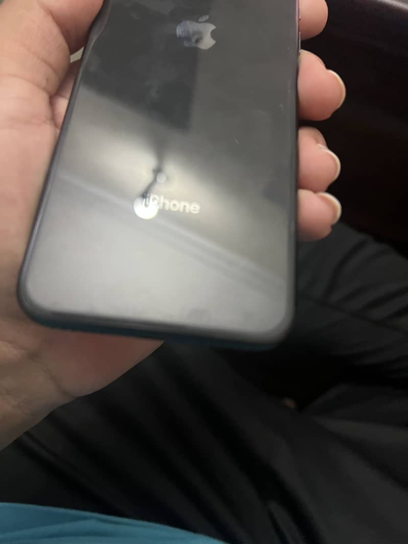 Apple iPhone 8 4