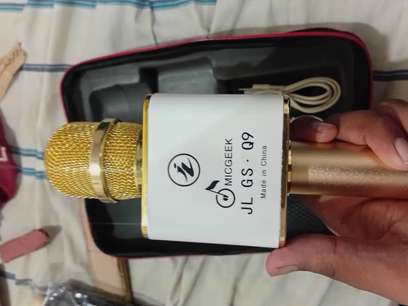 Bluetooth microphone 1