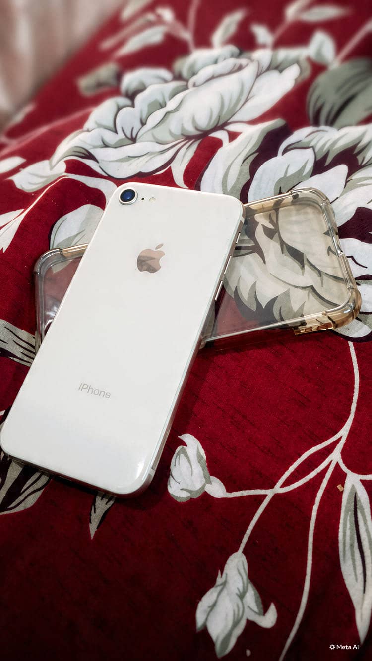 Apple iPhone 8 0