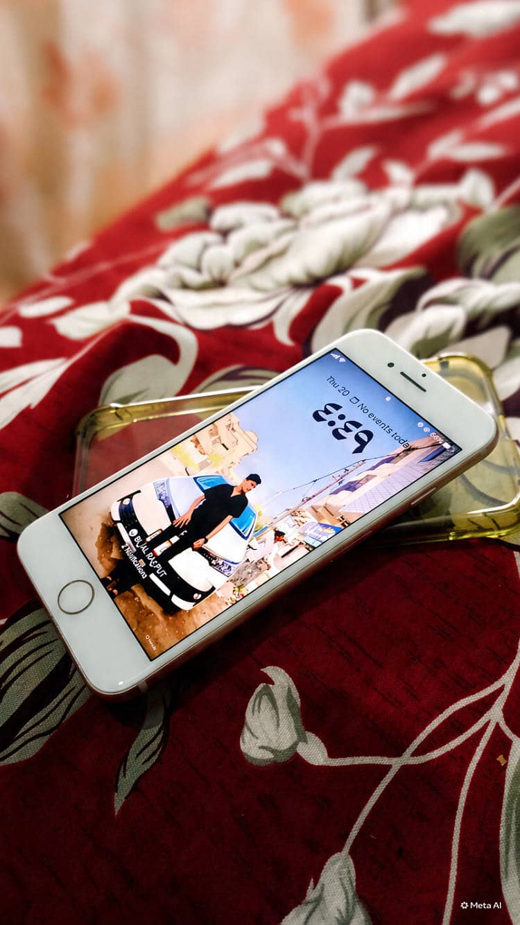 Apple iPhone 8 1