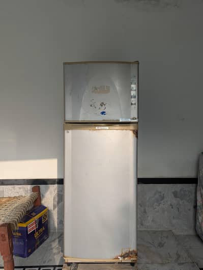 dawlance refrigerator